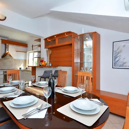 Apartment Bacvice Near The